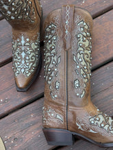 Load image into Gallery viewer, Tania Boots
