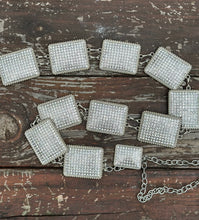Load image into Gallery viewer, Concho belts
