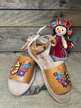 Load image into Gallery viewer, Papalotl Huarache

