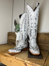 Load image into Gallery viewer, Ximena Boots
