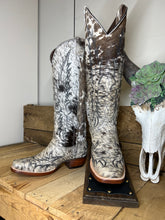 Load image into Gallery viewer, Ximena Boots
