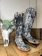 Load image into Gallery viewer, Ximena Boots
