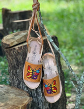 Load image into Gallery viewer, Papalotl Huarache
