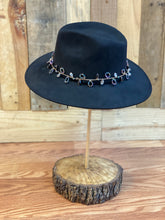 Load image into Gallery viewer, Tlahuillo Indiana Hat
